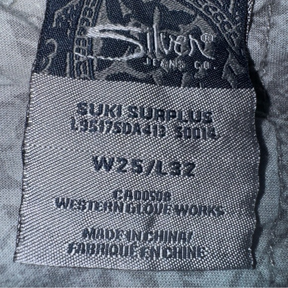 Silver Jeans Suki Surplus Bootcut Dark Wash Womens 26x31 Stretch Denim Flare Fit - Picture 6 of 9